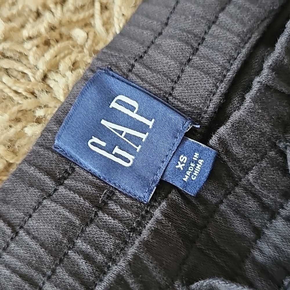 NWT Gap Pull-on Pants Black Elastic & Drawsting Waist XS Cropped - Picture 2 of 6